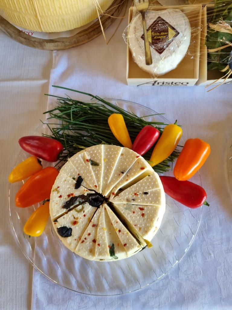 formaggi freschi con le erbe